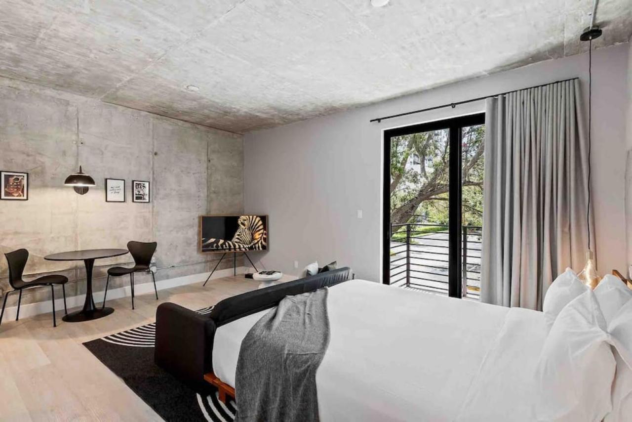 Pretty Rola 202 Modern Industrial Apt W King Bed ฟอร์ต ลอเดอร์เดล ภายนอก รูปภาพ